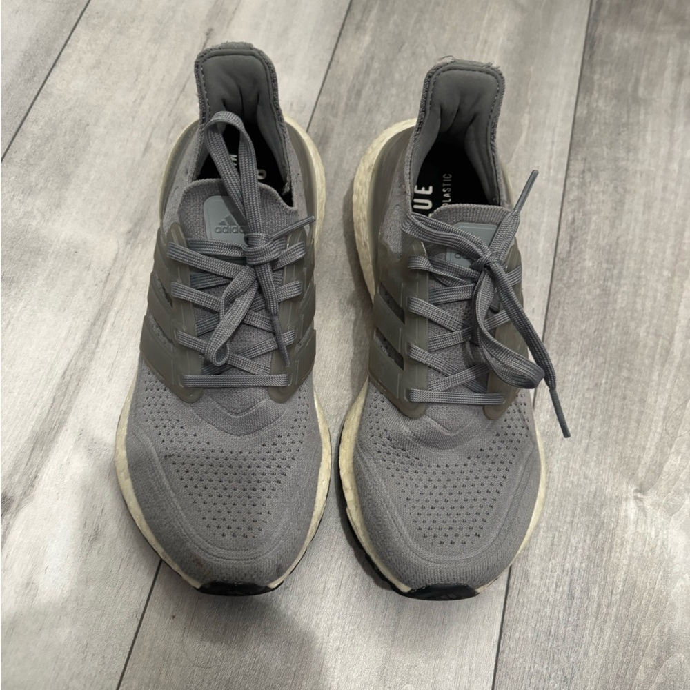 adidas Men’s Gray Athletic Running Shoes